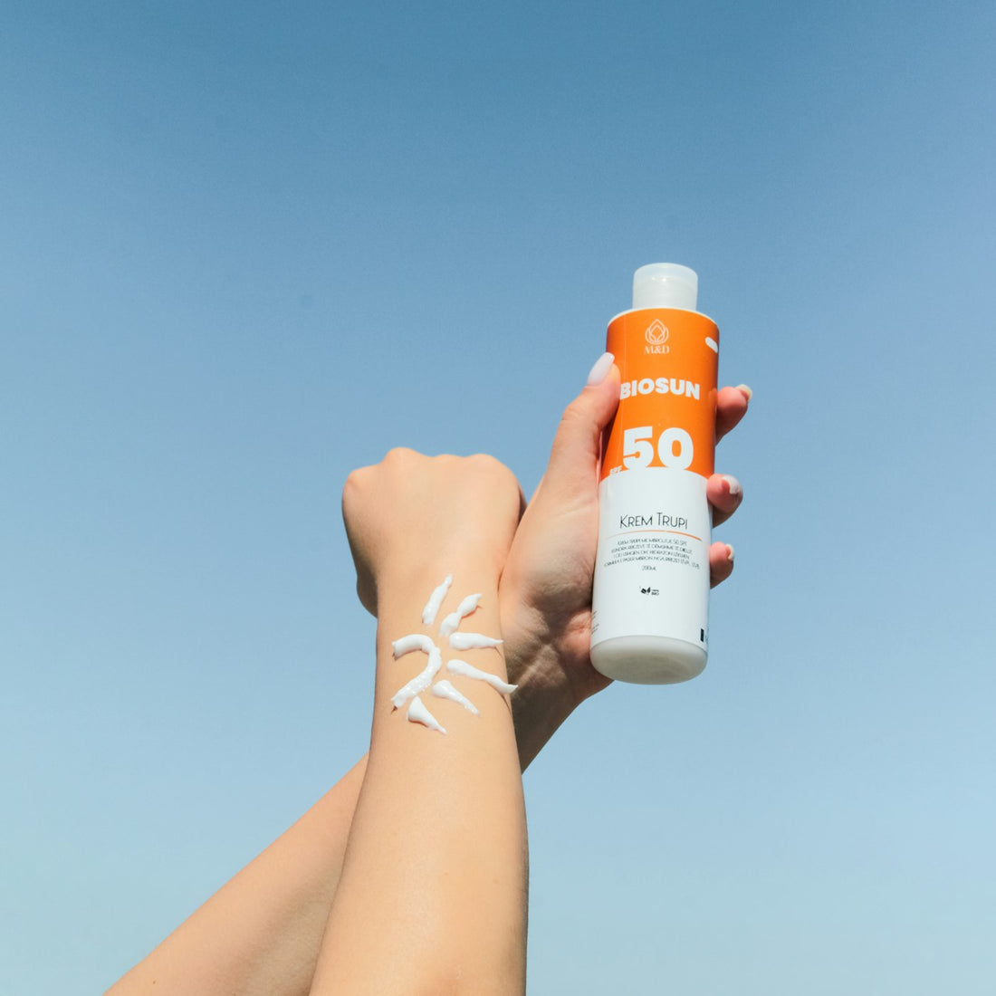 Sunscreen bottle